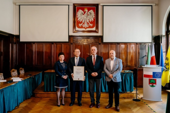 Chairman Mong-Won Chung Named Honorary Citizen of Wałbrzych, Poland —  A Fruitful Result of Community Coexistence